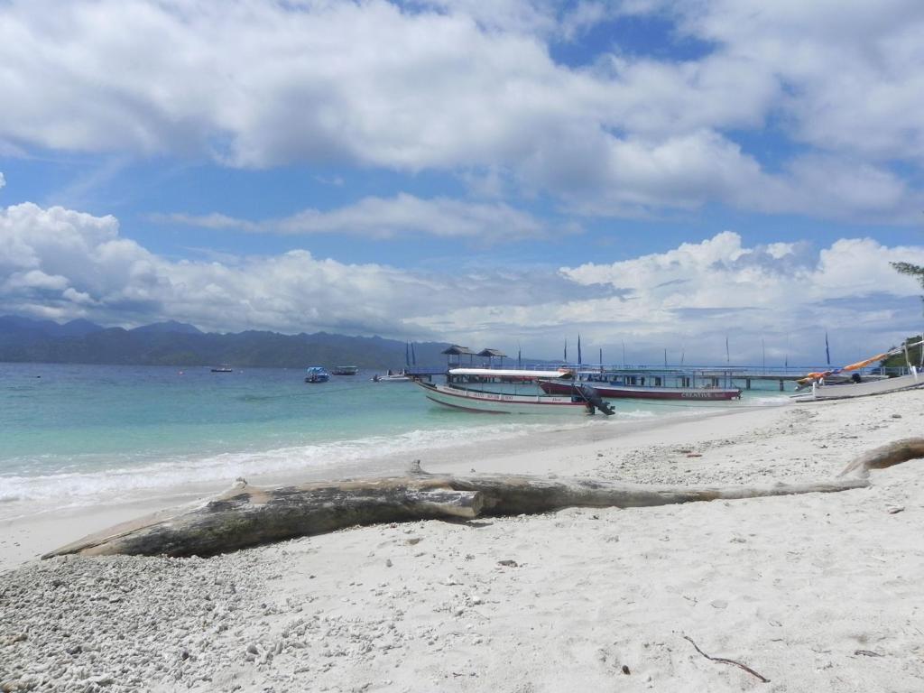Hotel Kelapa Kecil Gili Trawangan Exterior foto